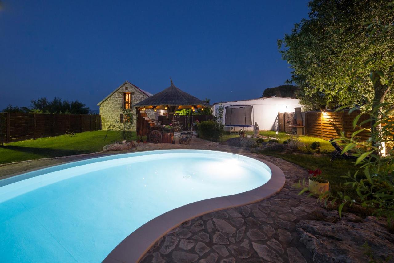 Villa Kuca Za Odmor Joko I Jeka Bogatić Exterior foto