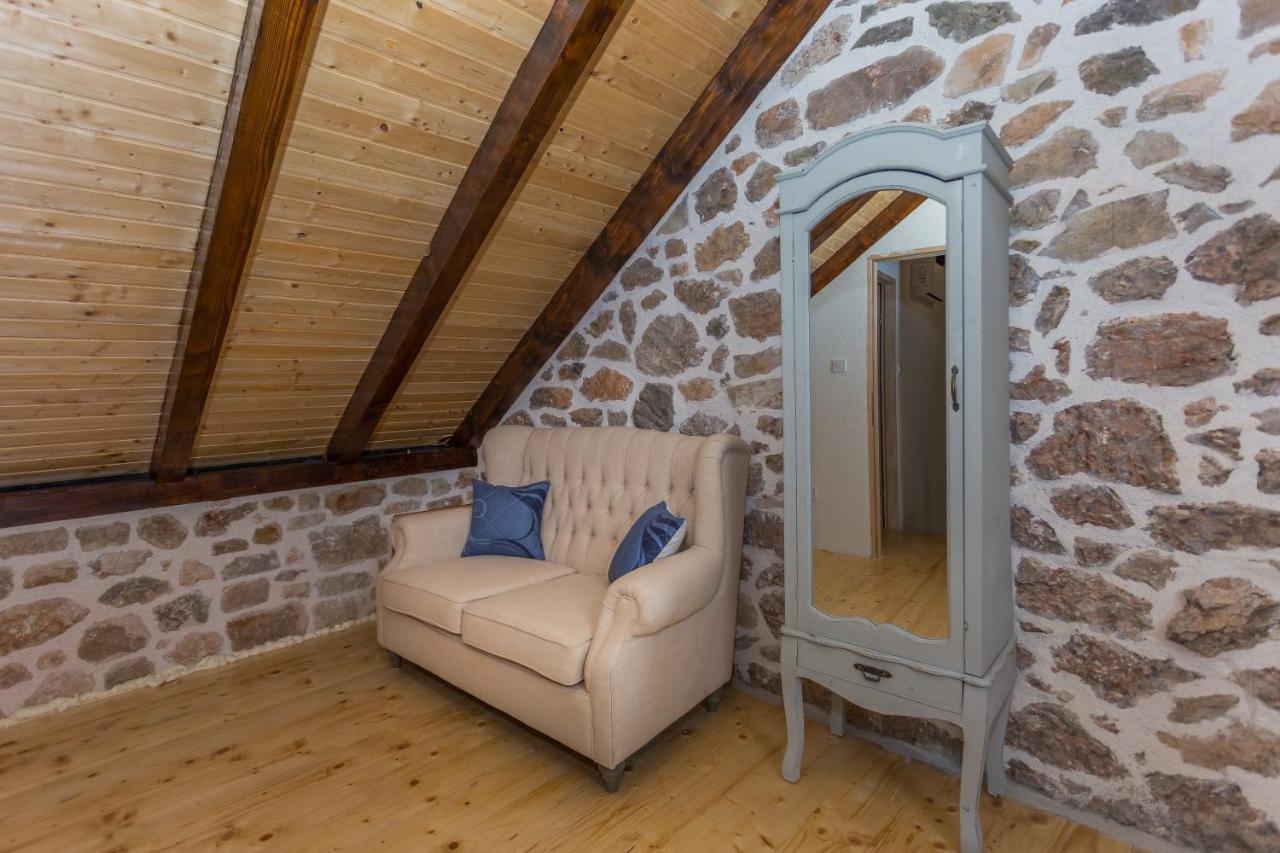 Villa Kuca Za Odmor Joko I Jeka Bogatić Exterior foto