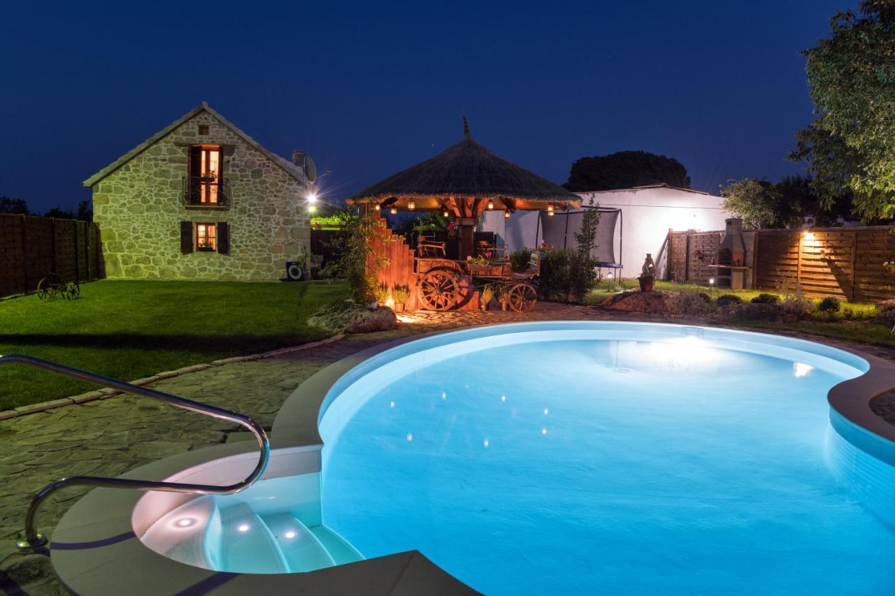 Villa Kuca Za Odmor Joko I Jeka Bogatić Exterior foto