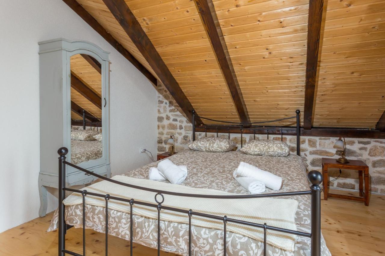 Villa Kuca Za Odmor Joko I Jeka Bogatić Exterior foto
