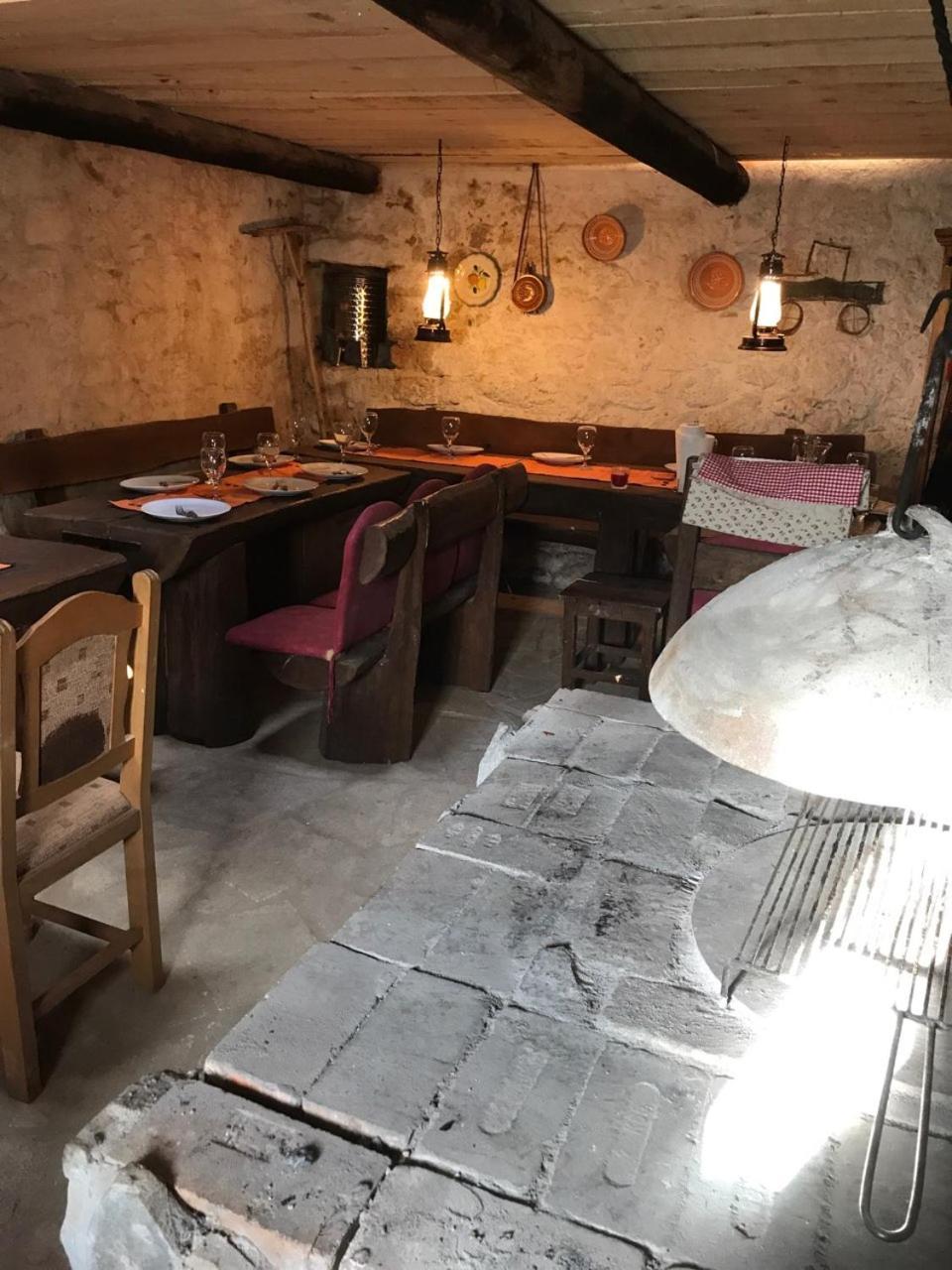 Villa Kuca Za Odmor Joko I Jeka Bogatić Exterior foto